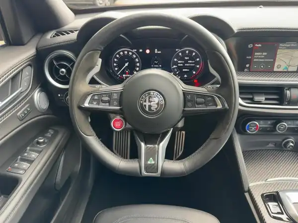 ALFA ROMEO STELVIO QUADRIFOGLIO (9/15)