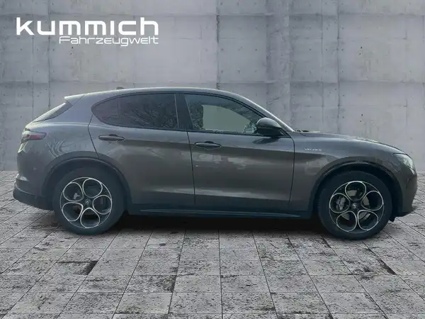 ALFA ROMEO STELVIO VELOCE (3/15)