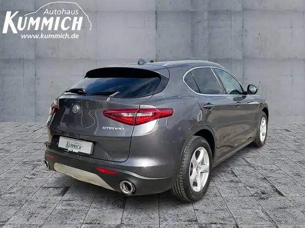 ALFA ROMEO STELVIO SUPER (4/15)