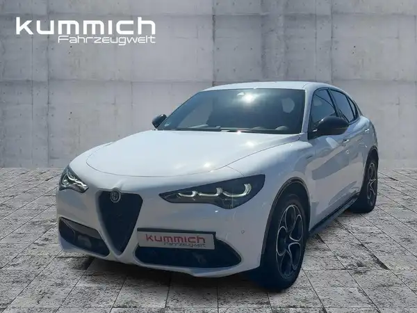 ALFA ROMEO STELVIO VELOCE (1/15)