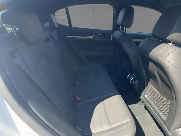 ALFA ROMEO STELVIO VELOCE (12/15)