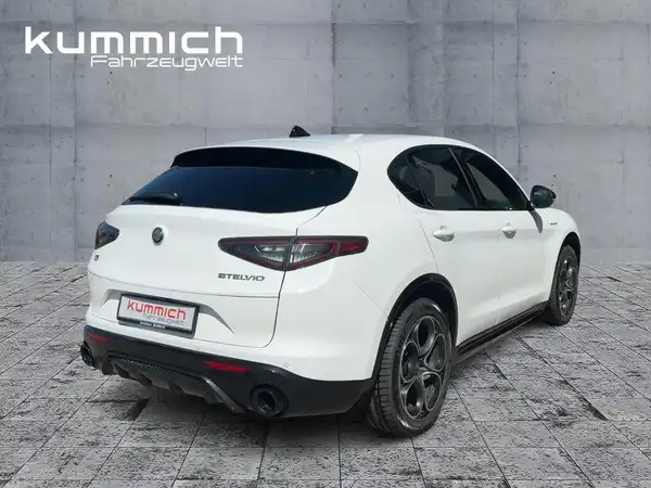 ALFA ROMEO STELVIO VELOCE (4/15)