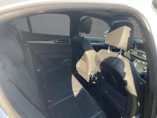 ALFA ROMEO STELVIO VELOCE (12/15)