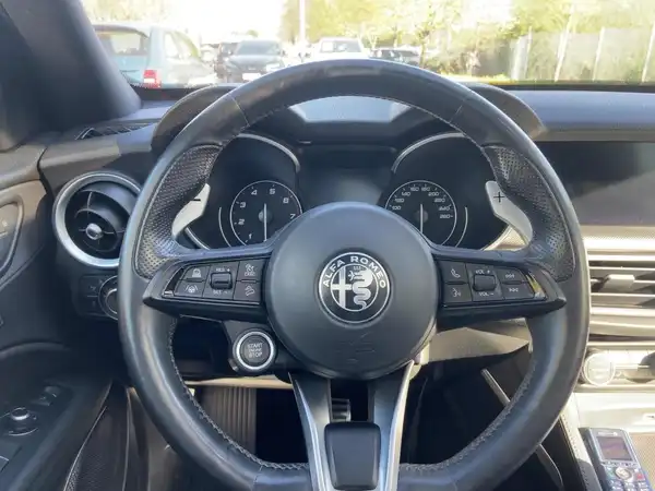 ALFA ROMEO STELVIO VELOCE (9/15)