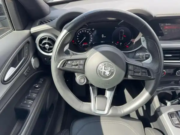 ALFA ROMEO STELVIO VELOCE (9/15)