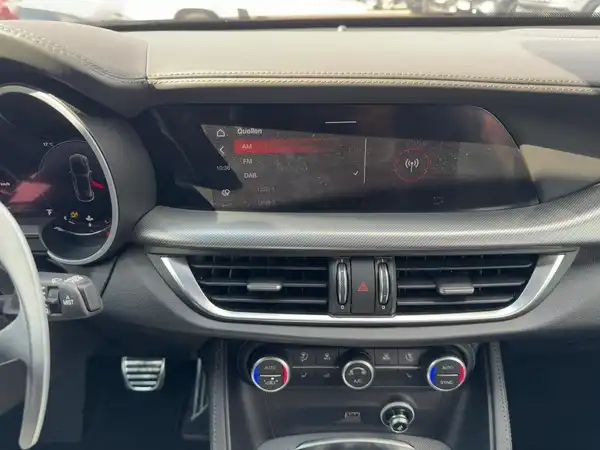 ALFA ROMEO STELVIO VELOCE (10/15)