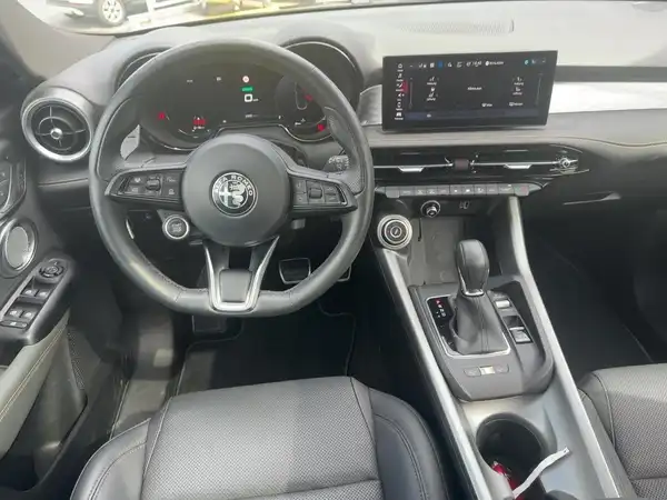 ALFA ROMEO TONALE VELOCE (8/15)