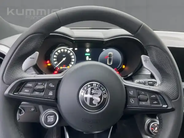 ALFA ROMEO TONALE VELOCE (9/15)