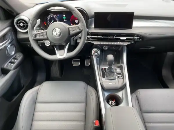 ALFA ROMEO TONALE VELOCE (8/15)