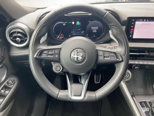 ALFA ROMEO TONALE VELOCE (12/15)