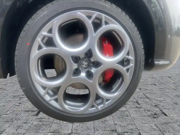 ALFA ROMEO TONALE VELOCE (7/15)