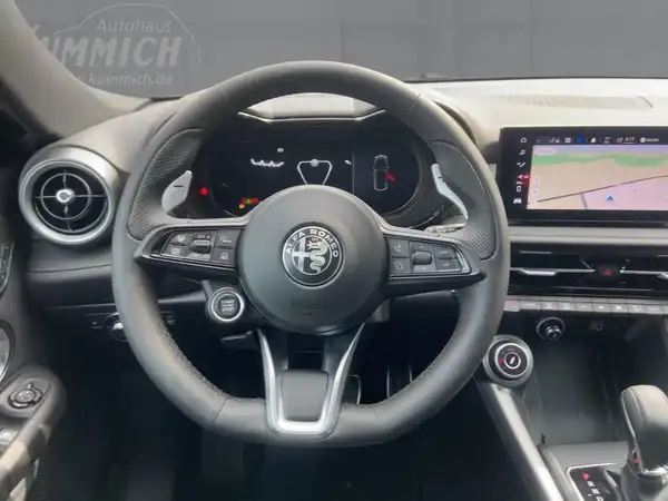 ALFA ROMEO TONALE VELOCE (9/15)