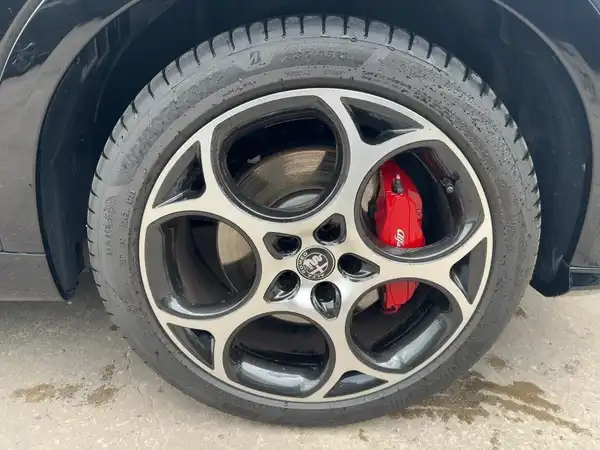 ALFA ROMEO TONALE VELOCE (7/15)