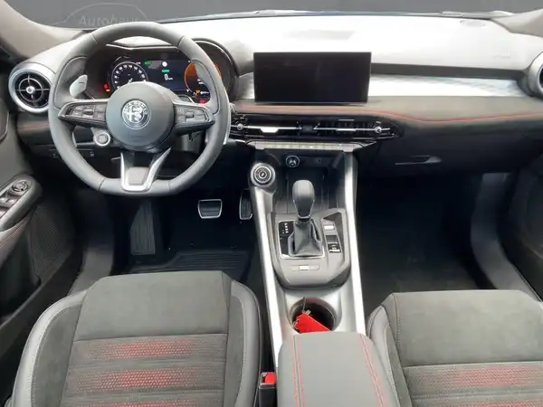 ALFA ROMEO TONALE VELOCE (8/15)