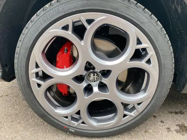 ALFA ROMEO TONALE VELOCE (7/15)