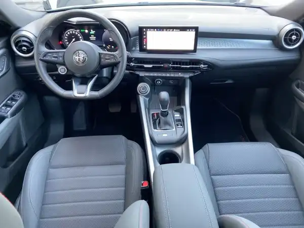 ALFA ROMEO TONALE SPRINT (13/15)