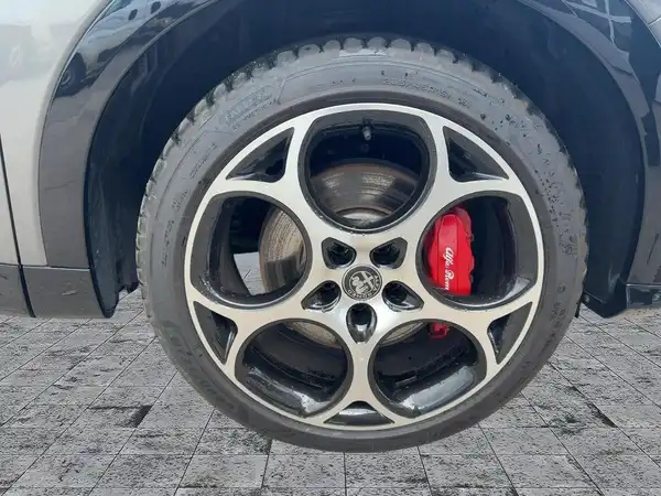 ALFA ROMEO TONALE VELOCE (7/15)