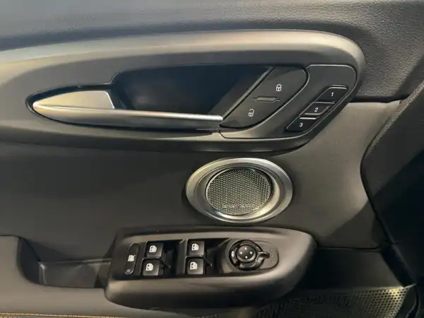 ALFA ROMEO TONALE VELOCE (14/15)