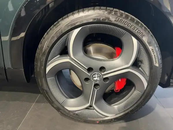 ALFA ROMEO TONALE VELOCE (7/15)