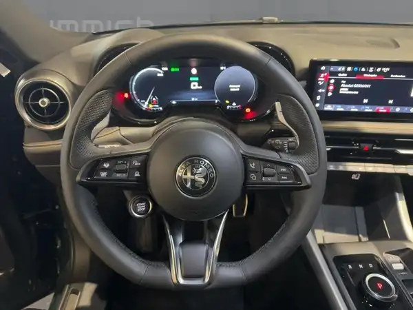 ALFA ROMEO TONALE VELOCE (9/15)