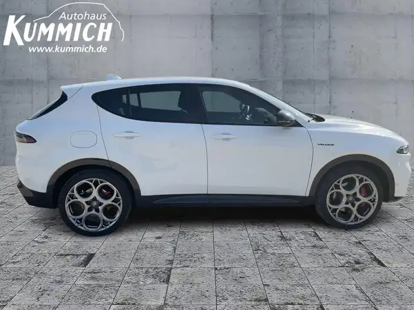 ALFA ROMEO TONALE VELOCE (3/15)