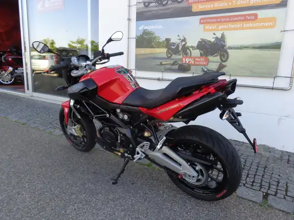 APRILIA SHIVER 750 (3/7)