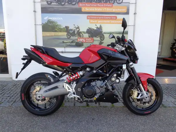 APRILIA SHIVER 750 (4/7)