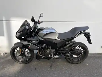 APRILIA TUONO (1/7)