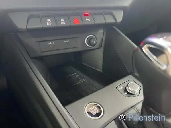 AUDI A1 (14/16)