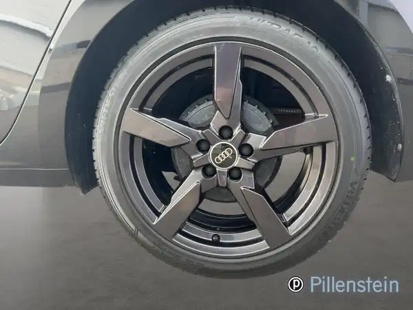 AUDI A1 (4/16)
