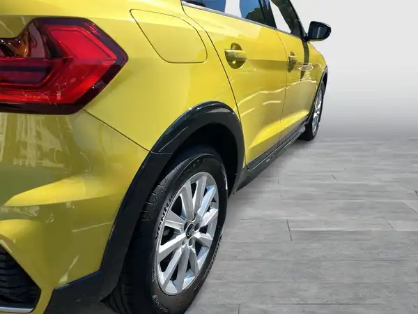 AUDI A1 CITYCARVER (18/23)