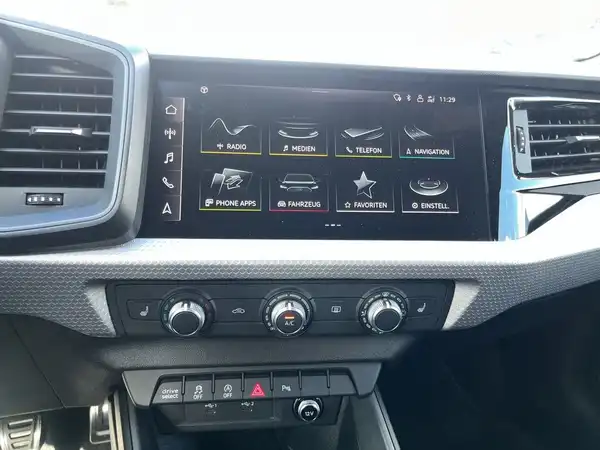 AUDI A1 (22/23)