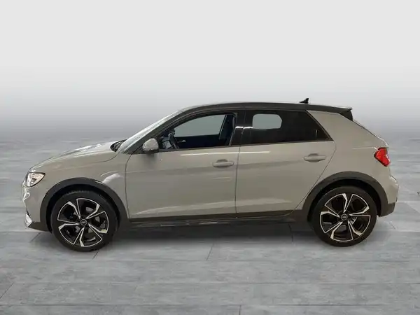 AUDI A1 (2/17)