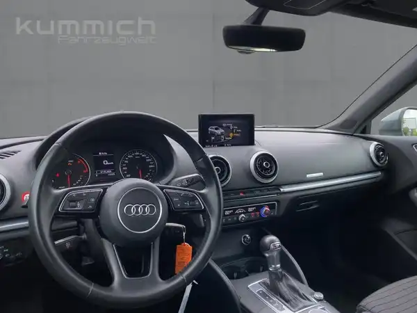 AUDI A3 SPORTBACK (8/15)