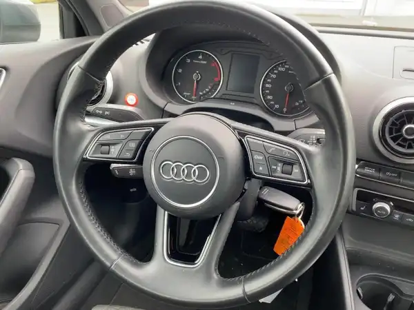 AUDI A3 SPORTBACK (9/15)