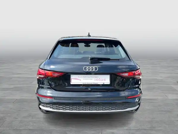 AUDI A3 SPORTBACK (4/18)