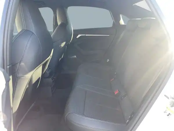 AUDI A3 LIMOUSINE (15/24)