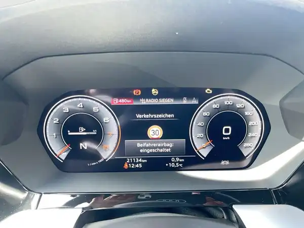 AUDI A3 LIMOUSINE (13/19)