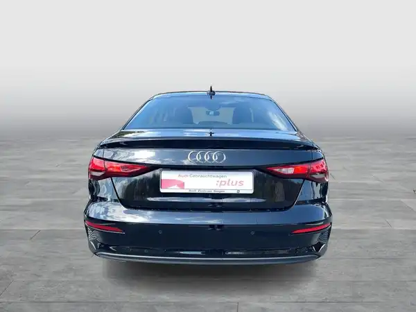 AUDI A3 LIMOUSINE (5/19)