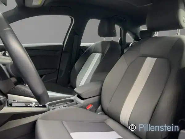 AUDI A3 LIMOUSINE (5/15)