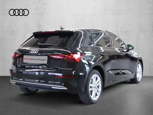 AUDI A3 SPORTBACK (2/3)
