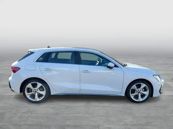 AUDI A3 SPORTBACK (6/17)