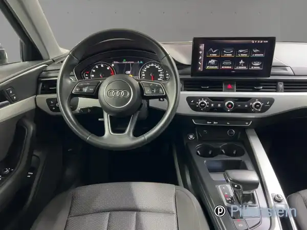 AUDI A4 AVANT (8/17)