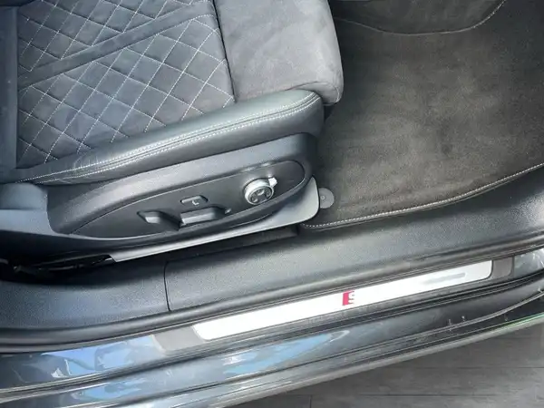 AUDI S4 AVANT (21/24)