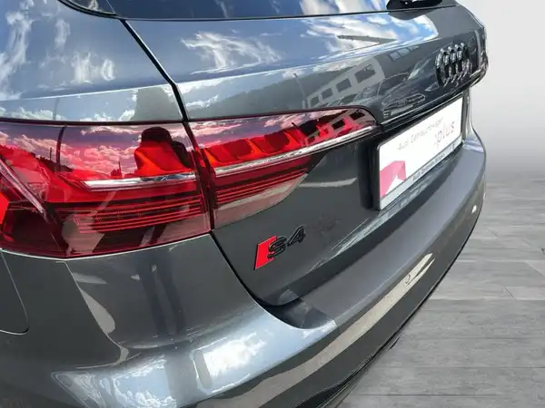 AUDI S4 AVANT (22/24)