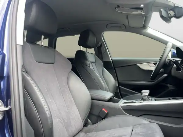 AUDI A4 AVANT (17/19)