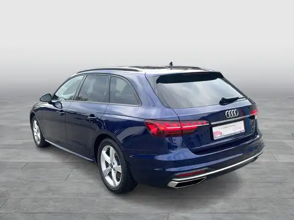 AUDI A4 AVANT (4/19)