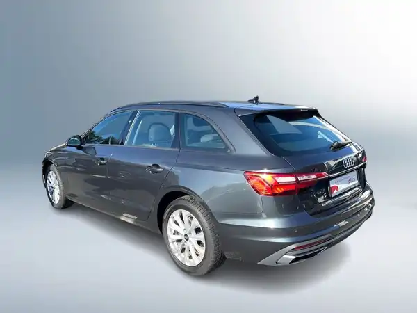 AUDI A4 AVANT (4/19)