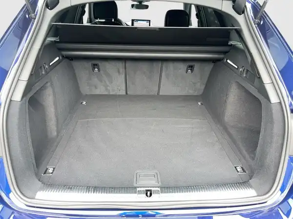 AUDI A4 AVANT (15/22)