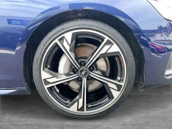 AUDI A4 AVANT (9/22)